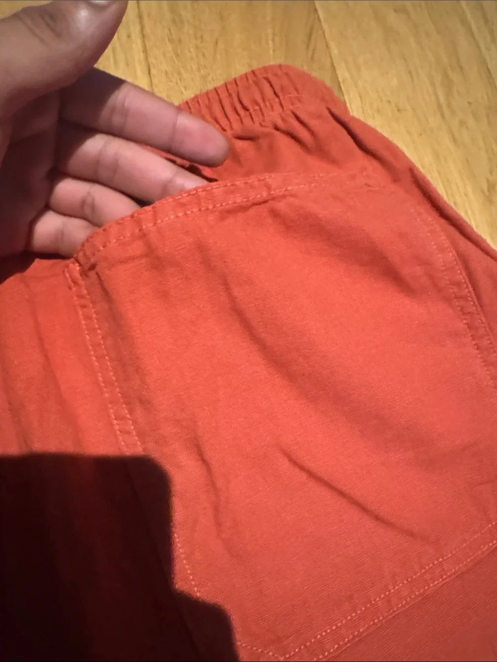 imogene + willie - ventura chore pant in sunfaded red
